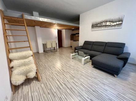 Pronájem bytu, 1+kk, 37 m²