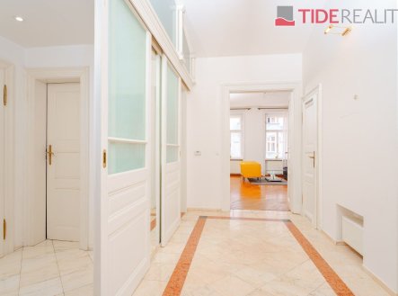 Pronájem bytu, 3+1, 120 m²