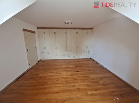 Pronájem bytu, 3+1, 120 m²