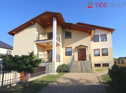 Pronájem domu/vily, 420 m²