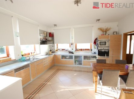 Pronájem domu/vily, 420 m²