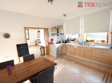 Pronájem domu/vily, 420 m²