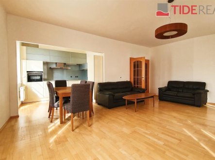 Pronájem bytu, 4+kk, 122 m²