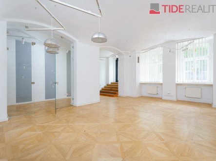 Prodej kanceláře, 196 m²