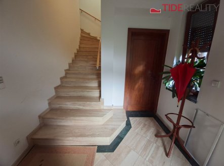 Pronájem bytu, 5+kk, 226 m²