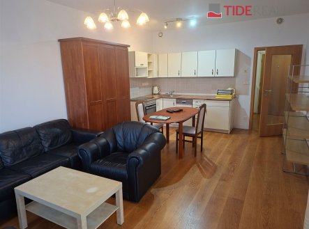 Pronájem bytu, 2+kk, 60 m²
