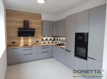 Pronájem bytu, 3+kk, 83 m²
