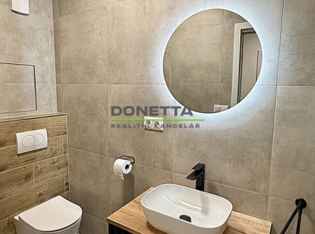 Pronájem bytu, 2+kk, 42 m²
