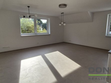Pronájem bytu, 3+kk, 81 m²