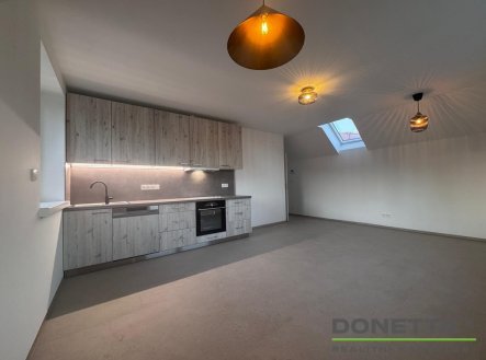 Pronájem bytu, 3+kk, 70 m²