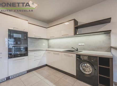 Pronájem bytu, 2+kk, 52 m²