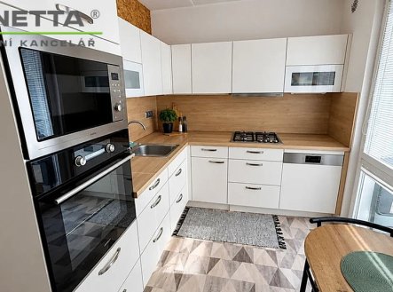 Pronájem bytu, 2+1, 78 m²