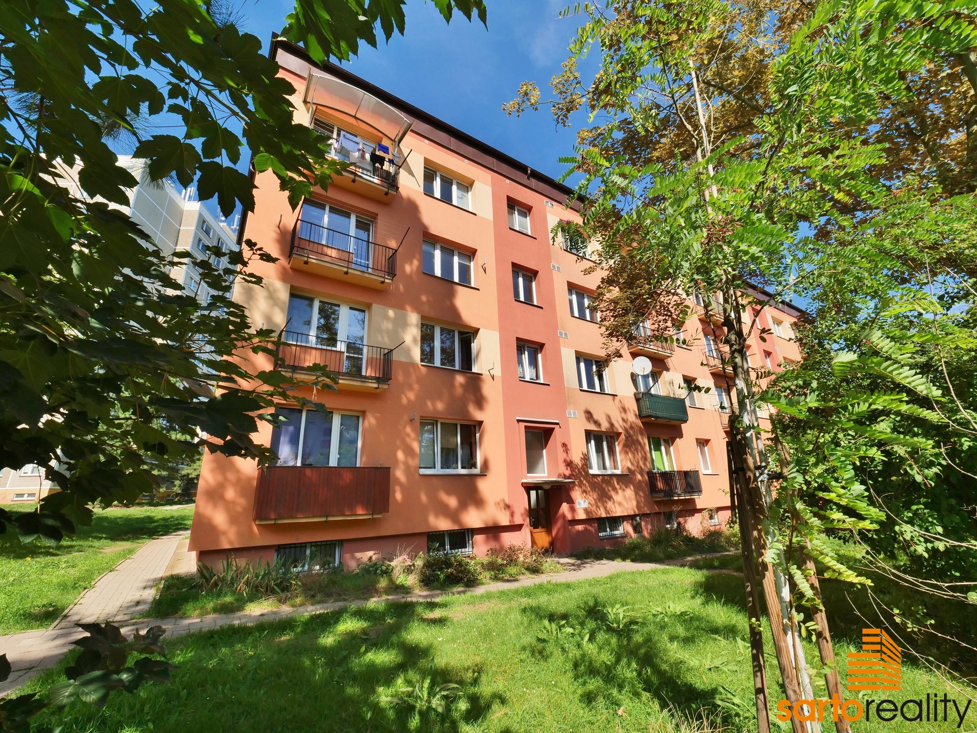 P1008086