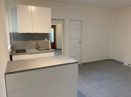 Pronájem bytu, garsoniéra, 28 m²