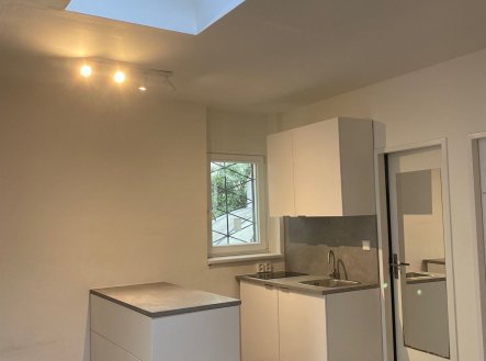 Pronájem bytu, garsoniéra, 28 m²