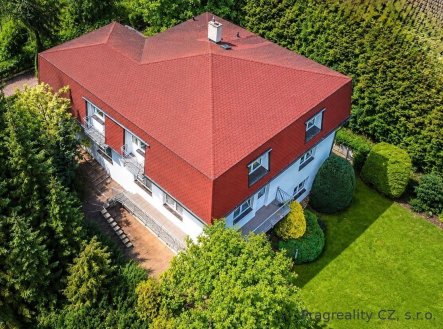 Prodej domu/vily, 328 m²