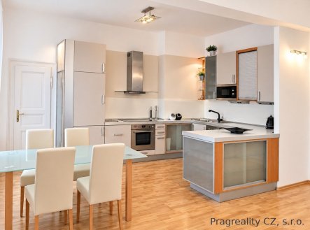 Pronájem bytu, 2+1, 75 m²