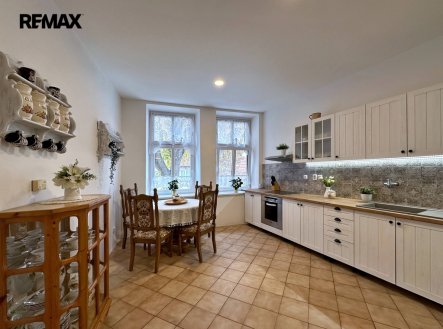 Prodej obchodní prostory, 165 m²