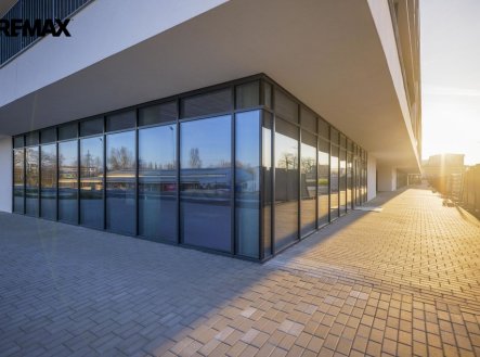 Pronájem obchodní prostory, 199 m²