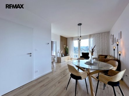 Prodej bytu, 2+kk, 77 m² obrázek