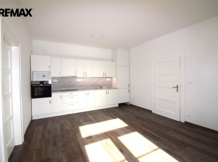 Pronájem bytu, 2+kk, 64 m²