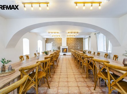 Prodej hotel, 804 m²