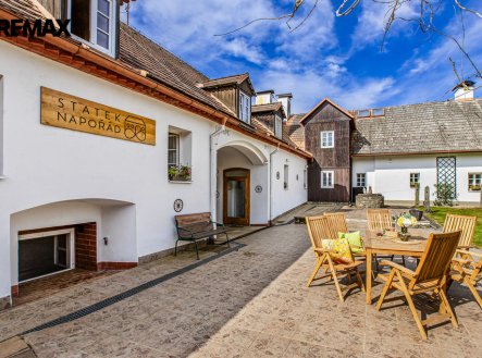 Prodej hotel, 804 m²