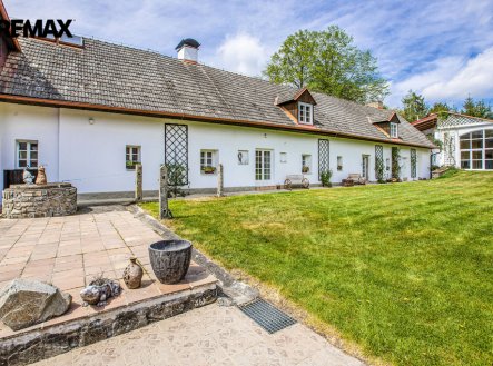 Prodej hotel, 804 m²
