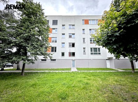 Pohled na dům - západ