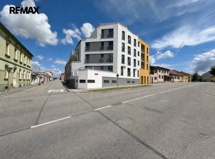 Pronájem bytu, 2+kk, 43 m²