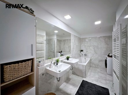 Prodej bytu, 3+kk, 67 m²