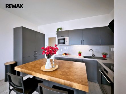 Prodej bytu, 3+kk, 67 m²