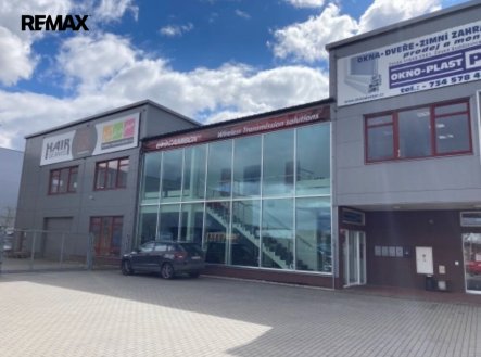 Pronájem obchodní prostory, 160 m²