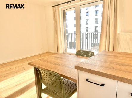 Pronájem bytu, 2+kk, 58 m²