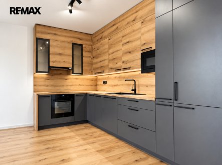 Prodej bytu, 3+kk, 100 m²