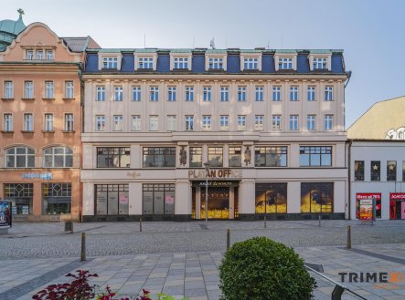 Pronájem obchodní prostory, 418 m²