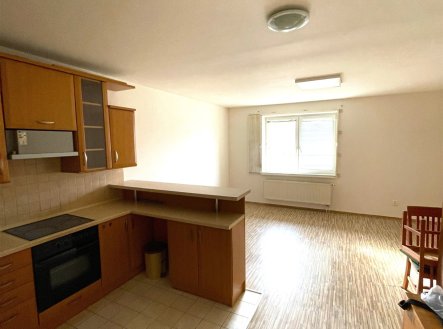 Pronájem bytu, 2+kk, 68 m²