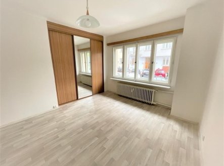 Pronájem bytu, 1+1, 37 m²