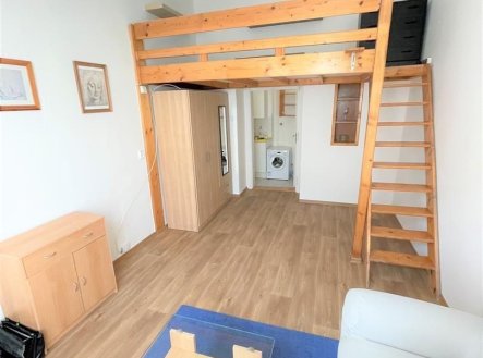 Pronájem bytu, 1+kk, 30 m²