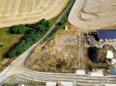Prodej pozemku pro bydlení, 1 121 m² obrázek