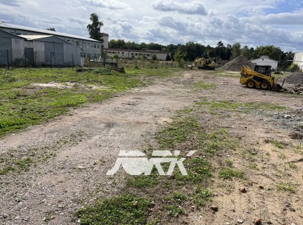 Prodej pozemku pro komerční výstavbu, 2 885 m²
