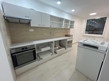 Pronájem bytu, 4+kk, 90 m² obrázek