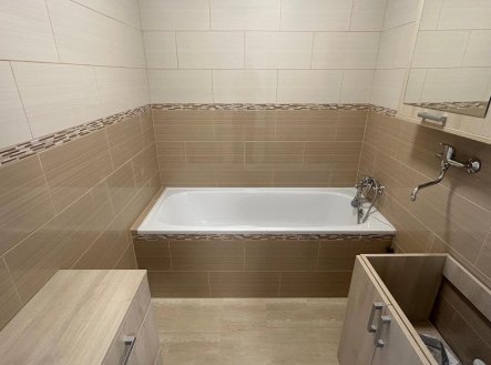 Pronájem bytu, 4+kk, 90 m²