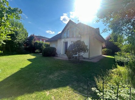 Pronájem domu/vily, 200 m²