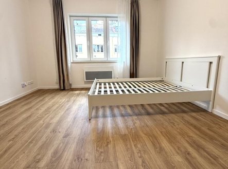 Pronájem bytu, 1+kk, 28 m²