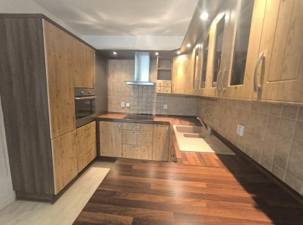 Pronájem bytu, 3+kk, 89 m²