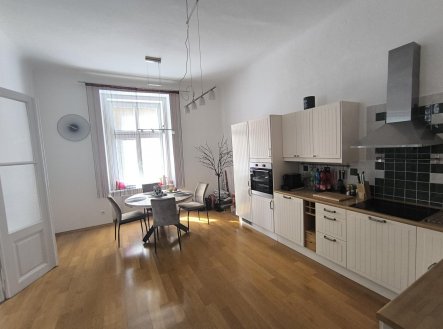 Pronájem bytu, 3+1, 97 m²