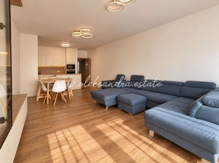 Pronájem bytu, 3+kk, 83,7 m²