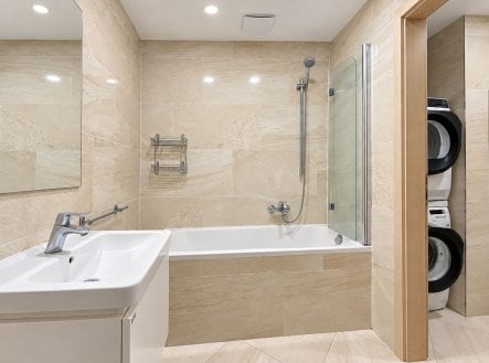 Pronájem bytu, 1+kk, 35 m²