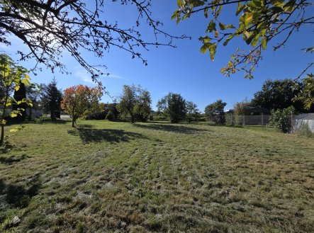 Prodej pozemku pro bydlení, 1 100 m²